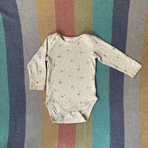 Organic Bodysuit with stars size 68cm